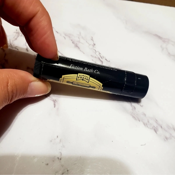 Bridge Of Souls, V.E. Schwab Items, Owlcrate Jr, Cards, Chapstick & Mirror Only - Picture 5 of 5